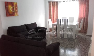 Apartment 4 Bedrooms in Centro Ciudad