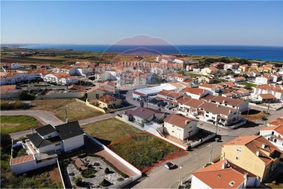 Terreno em Atouguia da Baleia