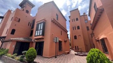 Piso 13 Habitaciones en Estepona Pueblo
