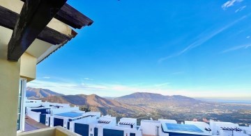 House 4 Bedrooms in Marbella Pueblo