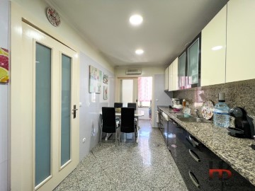 Apartment 2 Bedrooms in Moreira