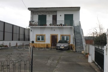 House 6 Bedrooms in Golegã