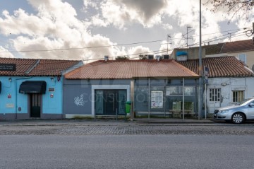 Locaux commerciaux à Loures