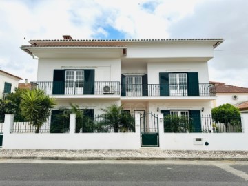 Maison 5 Chambres à Samora Correia