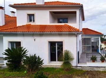 House 3 Bedrooms in Leiria, Pousos, Barreira e Cortes