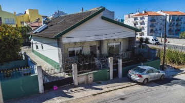 House 6 Bedrooms in Peniche