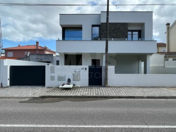 House 3 Bedrooms in Azeitão (São Lourenço e São Simão)