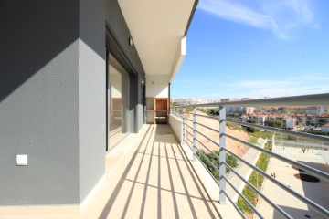 Apartment 3 Bedrooms in Odivelas