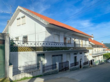 House 4 Bedrooms in Penamacor