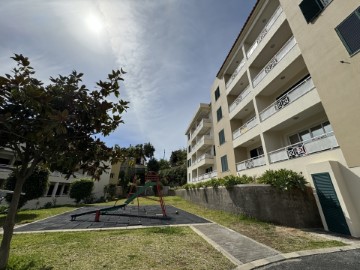 Apartment 3 Bedrooms in Funchal (São Pedro)