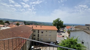 Apartment 3 Bedrooms in Oliveira do Hospital e São Paio de Gramaços