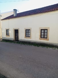 House 2 Bedrooms in Olaia e Paço