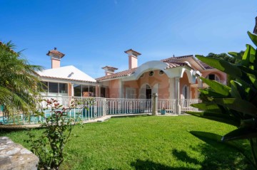 House 6 Bedrooms in Alcabideche