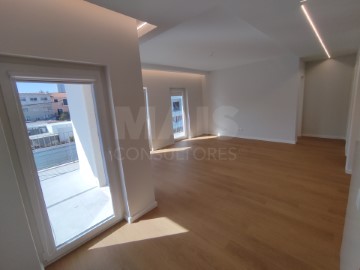 Apartamento 2 Quartos em Caparica e Trafaria