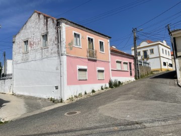 House 5 Bedrooms in Cadaval e Pêro Moniz