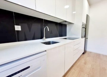 Apartamento 2 Quartos em Venteira