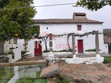 Quintas e casas rústicas 5 Quartos em Santo António das Areias