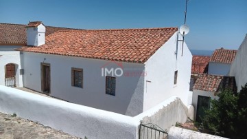 House 3 Bedrooms in Santa Maria de Marvão