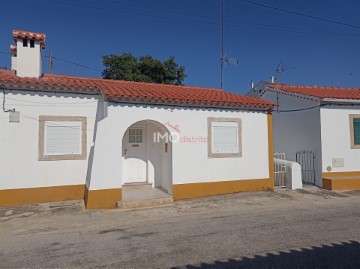 House  in Santo António das Areias