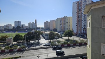 Apartment 3 Bedrooms in Moscavide e Portela