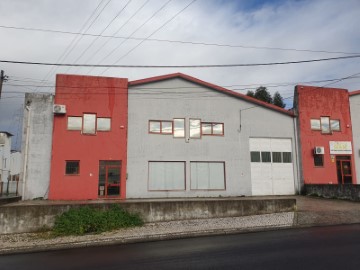 Commercial premises in Barrô e Aguada de Baixo