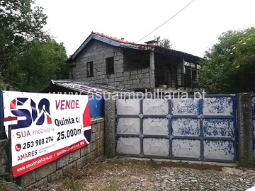 Quintas e casas rústicas  em Ferreiros, Prozelo e Besteiros