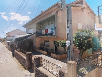 House 2 Bedrooms in Ferreiros, Prozelo e Besteiros