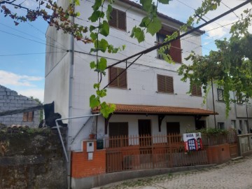 House 3 Bedrooms in Bouro (Santa Maria)