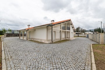 Moradia 3 Quartos em Amares e Figueiredo