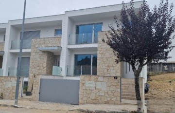 House 3 Bedrooms in Palmeira