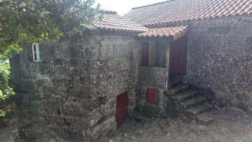 House  in Chorense e Monte