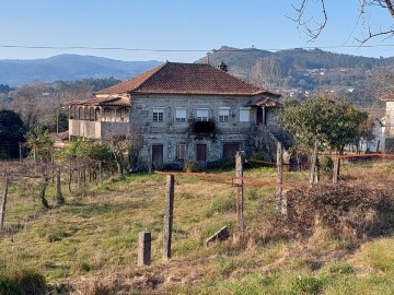 Quintas e casas rústicas 5 Quartos em Caldelas, Sequeiros e Paranhos