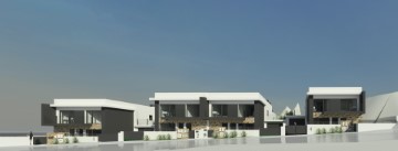 House 4 Bedrooms in Charneca de Caparica e Sobreda