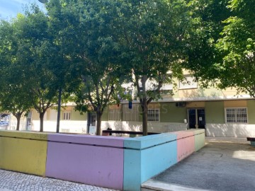 Apartamento 2 Quartos em Sacavém e Prior Velho