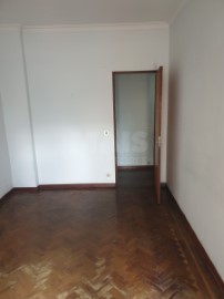 Apartamento 4 Quartos em Agualva e Mira-Sintra