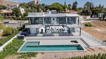 Maison 4 Chambres à Albufeira e Olhos de Água