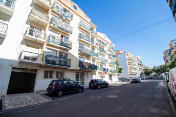 Piso 2 Habitaciones en Queluz e Belas