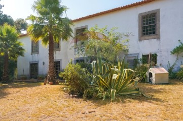 Country homes 5 Bedrooms in Pedroso e Seixezelo