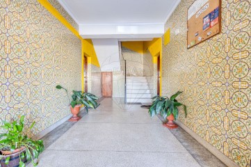 Apartment 4 Bedrooms in Rio Tinto