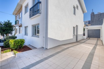 Casa o chalet 4 Habitaciones en Gondomar (São Cosme), Valbom e Jovim