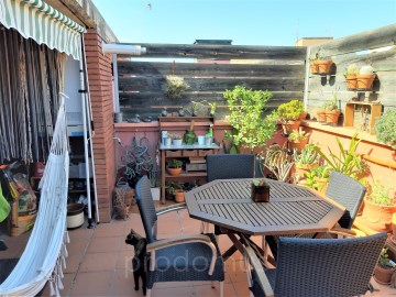 Penthouse 5 Bedrooms in Figueres Centre