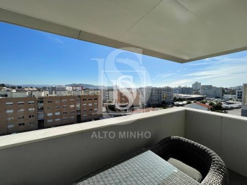 Apartamento 3 Quartos em Santa Maria Maior e Monserrate e Meadela