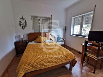 House 4 Bedrooms in Riba de Âncora