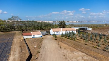 Country homes 5 Bedrooms in Alhos Vedros