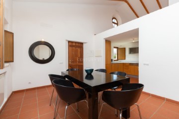 House 2 Bedrooms in Luz