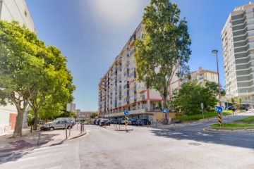 Apartamento 2 Quartos em Benfica