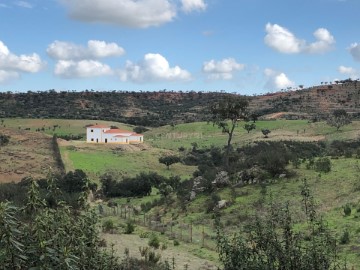 Maisons de campagne à Garvão e Santa Luzia
