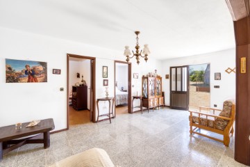 House 5 Bedrooms in Aljubarrota