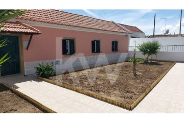 House 2 Bedrooms in Agualva e Mira-Sintra