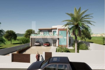 House 4 Bedrooms in Lourinhã e Atalaia